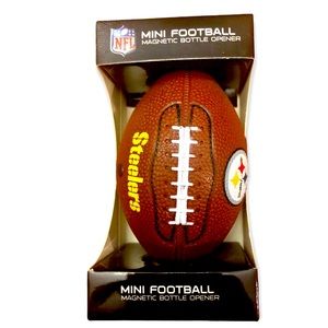 NWT Pittsburgh Steelers Football Bottle Opener Magnet